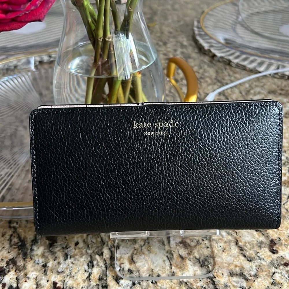 Kate Spade Wallet - Picture 1 of 3